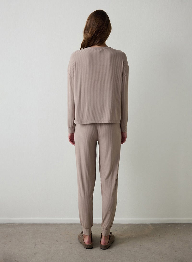 بنتي طقم بيجامة بأكمام طويلة ورقبة دائرية - Image 5